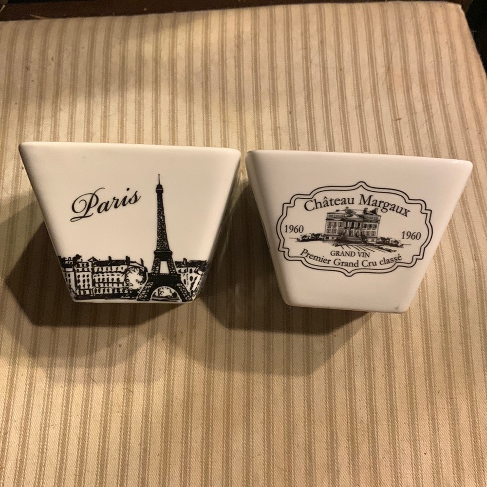Paris inspired Ciroa simple serve